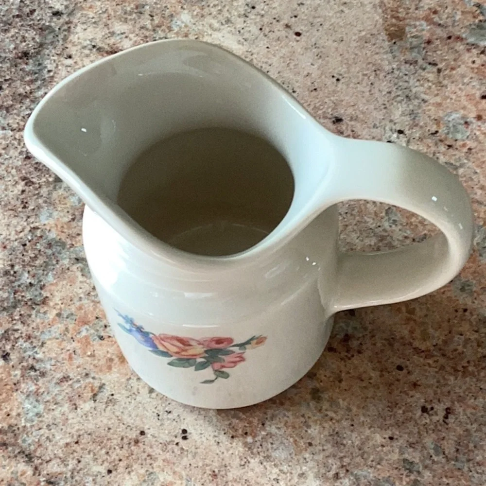 Pfaltzgraff vintage sugar